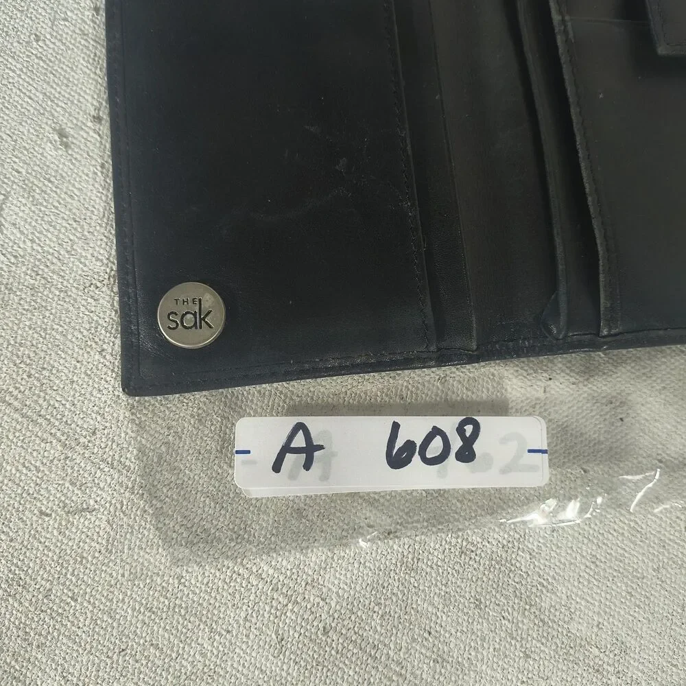 Sak black leather